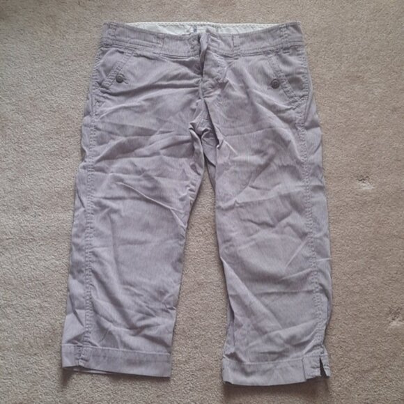Capris - Picture 1 of 9